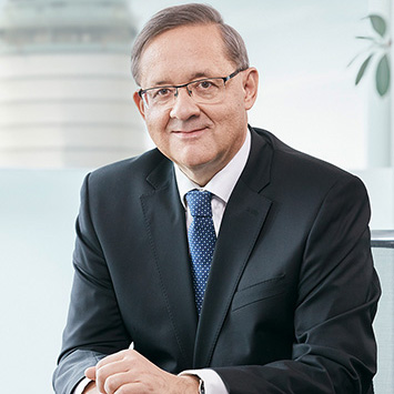 355x355_Vorstand vie 2019 0621 70 RGB Prof. Dr. Günther Ofner (1. Kassier- Stv.)